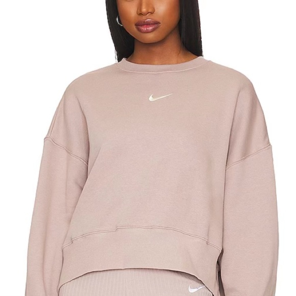 Nike Sportswear Phoenix Oversized Fleece Crewneck in Taupe & Sail | Size Small